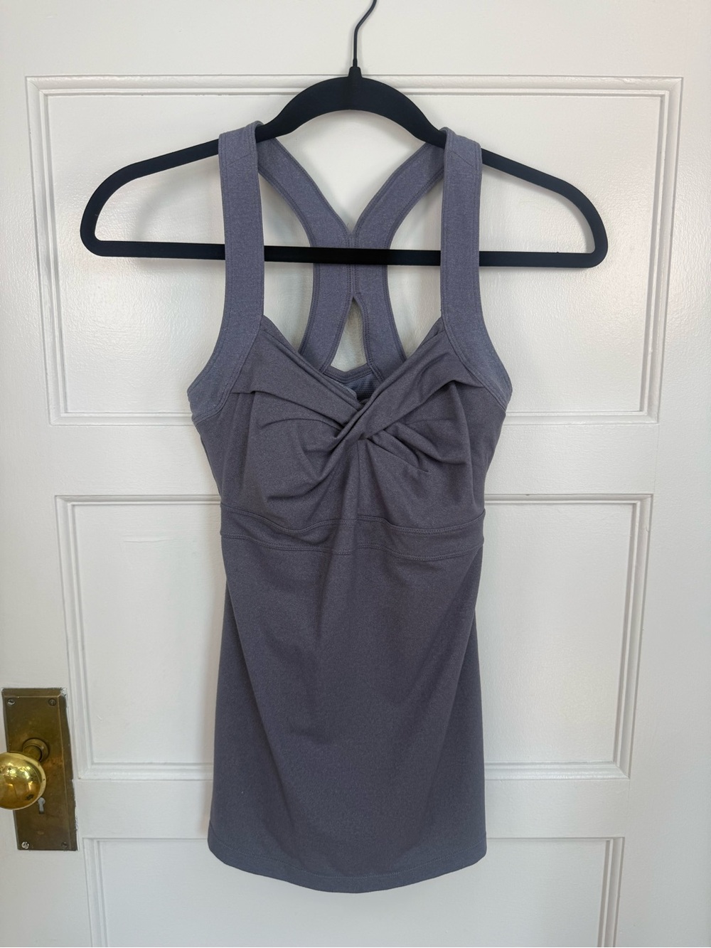 Athleta Jaya Twist Front Tank w/Built in Bra